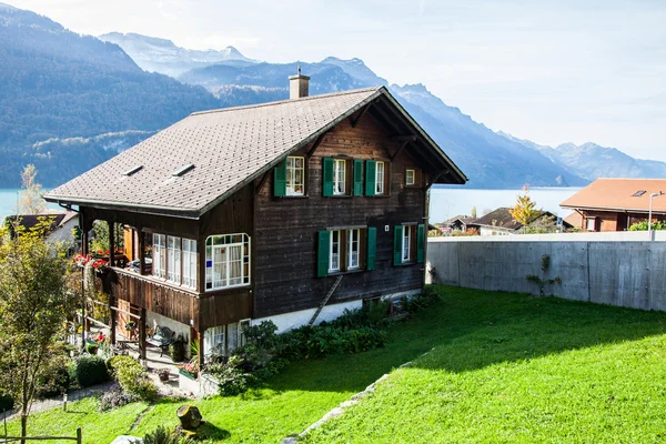 Swiss House — Stock Photo, Image