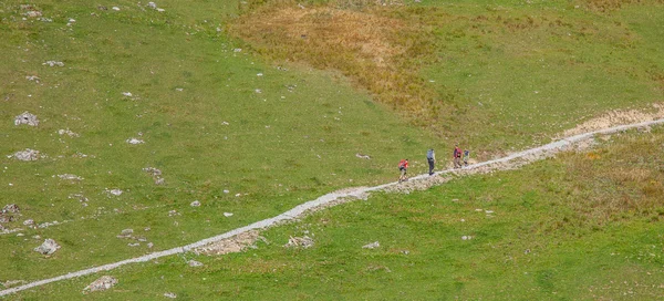 Brienz-rothorn, Zwitserland - wandelaars — Stockfoto