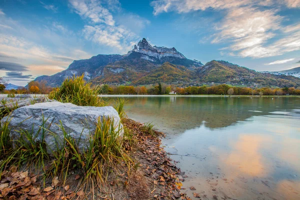 Augille de Varan Mountain, França — Fotografia de Stock