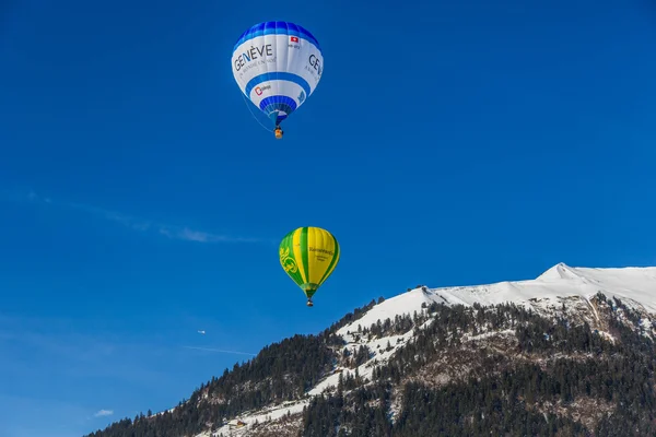 2013 trettiofemte varm luft ballong festival, Schweiz — Stockfoto