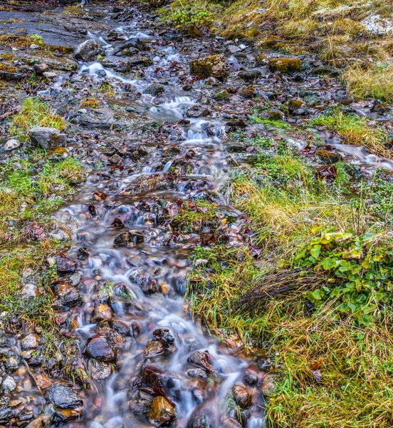 Bergwasserfall — Stockfoto