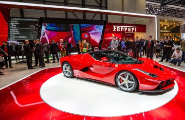 83 Cenevre motorshow 2013 - la ferrari ferrari