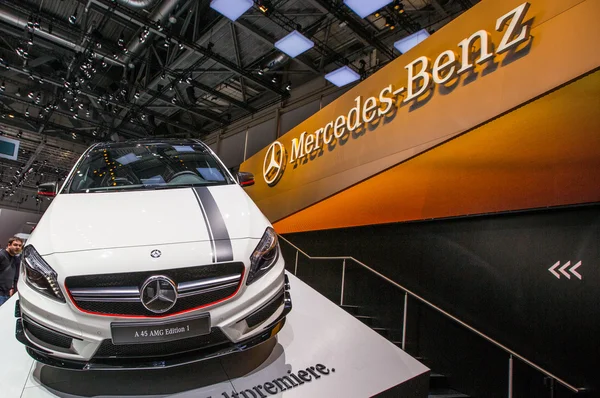 Åttiotredje Genève motorshow 2013 - mercedes-benz a45 amg — Stockfoto