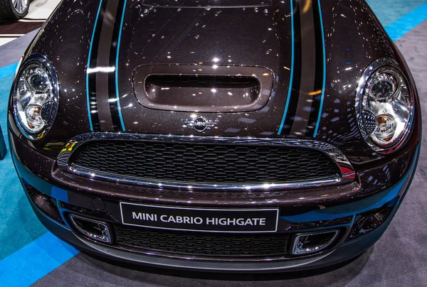 83-е Женевское автошоу 2013 - Mini Cabrio Highgate — стоковое фото