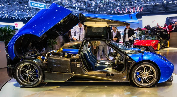 Serbski koniak83 geneva motorshow międzynarodowej - pagani huayra — Zdjęcie stockowe