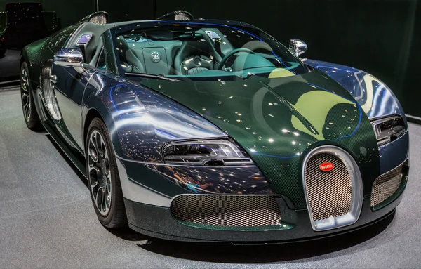 83-е Женевское автошоу 2013 - Bugatti Veyron — стоковое фото