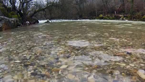 Vista al río — Vídeos de Stock