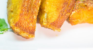 Kızarmış kırmızı snapper