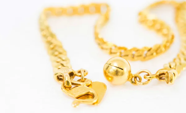 Złota bransoleta — Zdjęcie stockowe