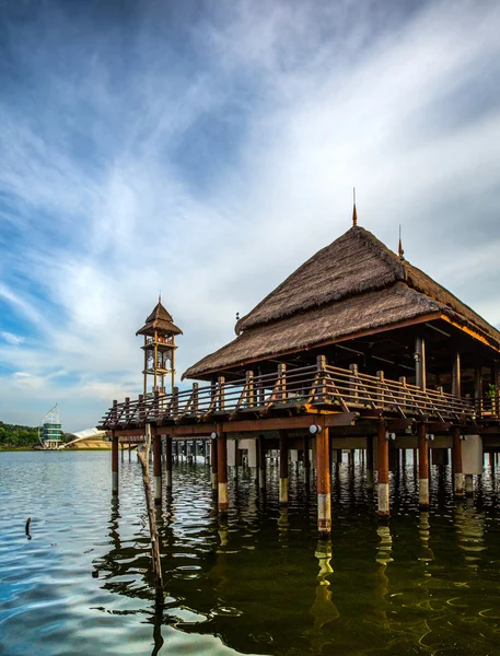 Building on water — Stock Photo, Image