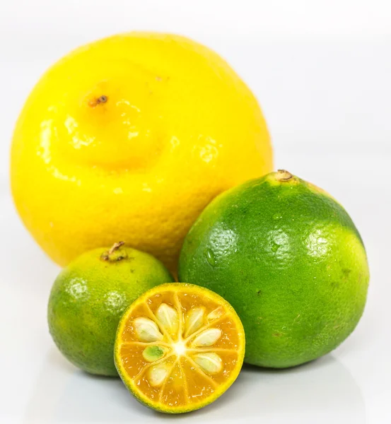 Calamansi, Lime and Lemon — Stock Photo, Image