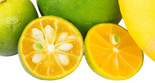 Каламанси, лайм и лимон — стоковое фото