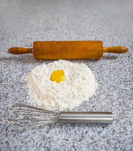 Flour and Egg Yolk — Stock Photo, Image