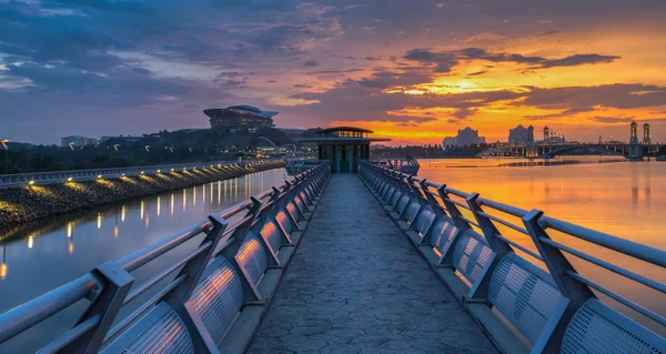 Muelle y puesta del sol —  Fotos de Stock