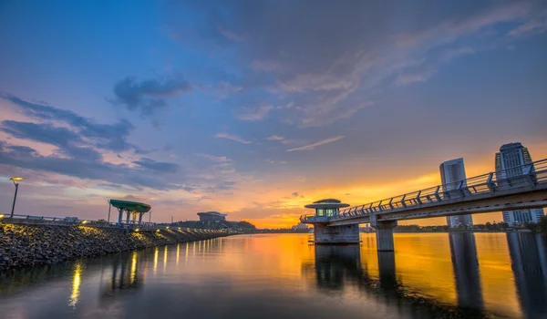 Muelle y puesta del sol — Foto de Stock