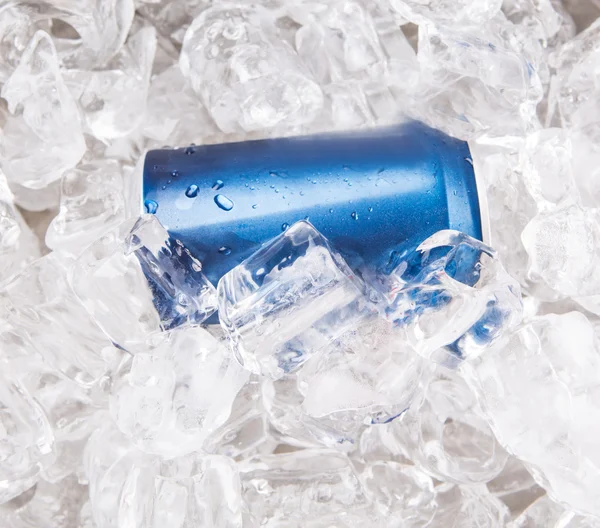 Bebidas enlatadas Cola — Fotografia de Stock