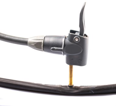 Bisiklet iç tüp pompalama