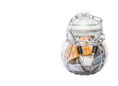 zincirleme bir kavanoza para