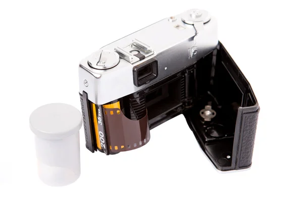 Vecchia macchina fotografica e pellicola cartuccia — Foto Stock