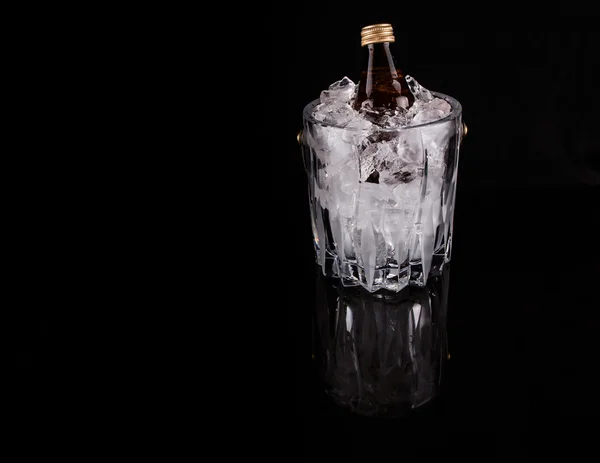 Cristal con botella en el interior — Foto de Stock