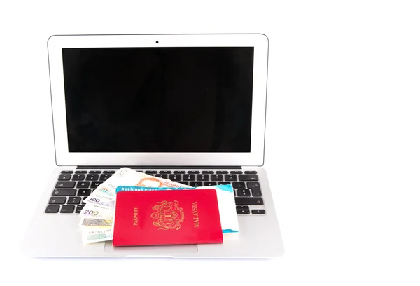 Passport And Laptop — Stock Photo, Image