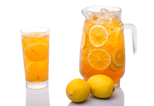 Cold lemonade and lemons — Stock Photo, Image