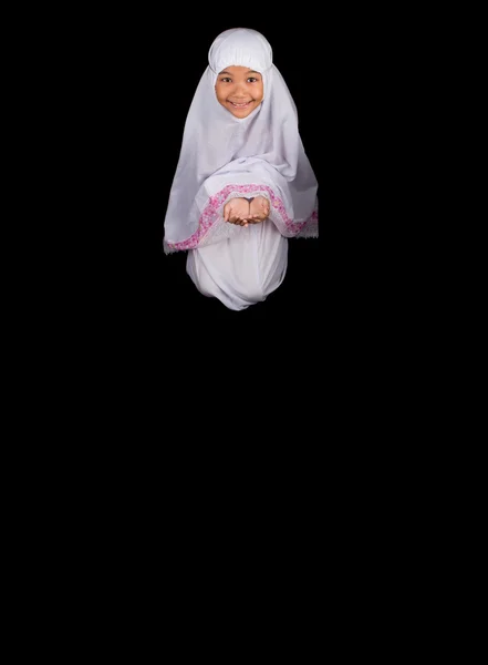 Giovane ragazza in bianco hijab — Foto Stock