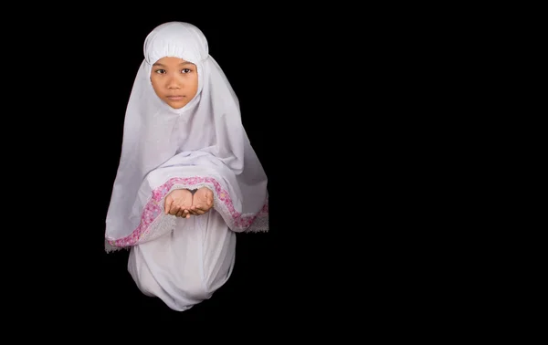 Menina em branco Hijab — Fotografia de Stock