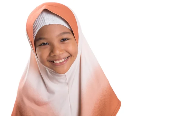 Молодая мусульманка с хиджабом — стоковое фото