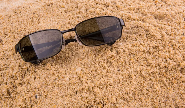 Sunglasses On Sand — Stock Photo, Image