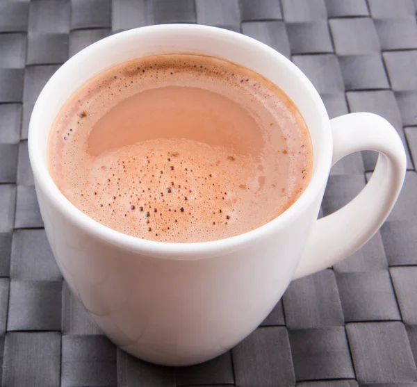 Uma caneca de chocolate quente — Fotografia de Stock