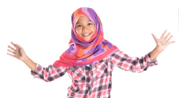 Menina muçulmana jovem — Fotografia de Stock