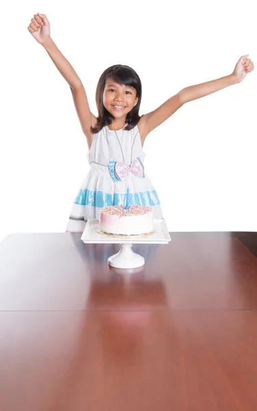Mladá dívka slaví narozeniny — Stock fotografie