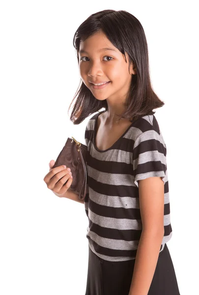 Junges Mädchen mit braunem Geldbeutel — Stockfoto