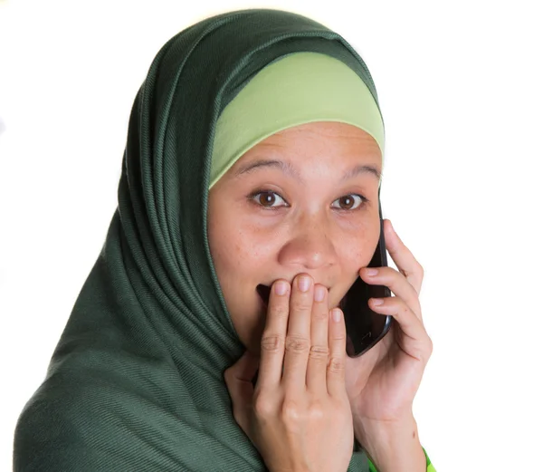 Muslim Woman With Smartphone — Stock Photo, Image