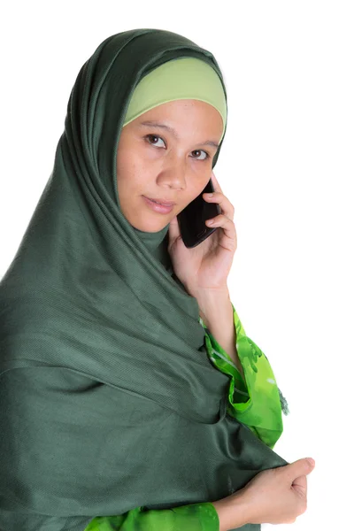 Muslim Woman With Smartphone — Stock Photo, Image