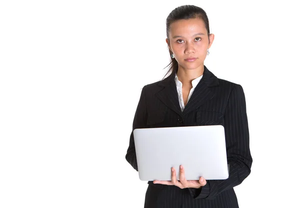 Aziatische zakenvrouw met laptop — Stockfoto