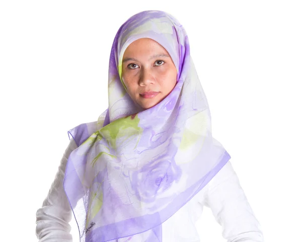 Musulmana hembra con hiyab — Foto de Stock