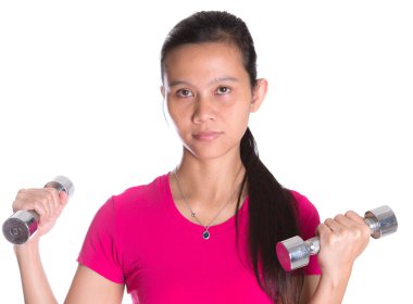 dumbbell ile kadın Asyalı