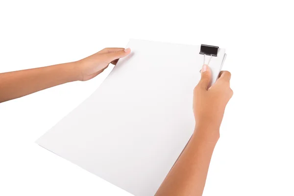 Hand hält weißes Papier mit Ordnerklammern — Stockfoto