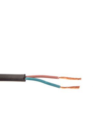Elektrikli tel beyaz arka plan üzerinde maruz