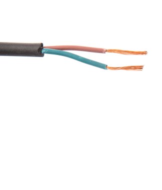 Elektrikli tel beyaz arka plan üzerinde maruz
