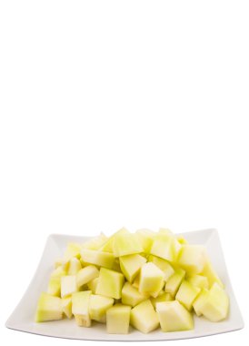 ısırık büyüklüğünde bal çiğ meyve