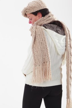 soğuk algınlığı ile yaşlı kadın