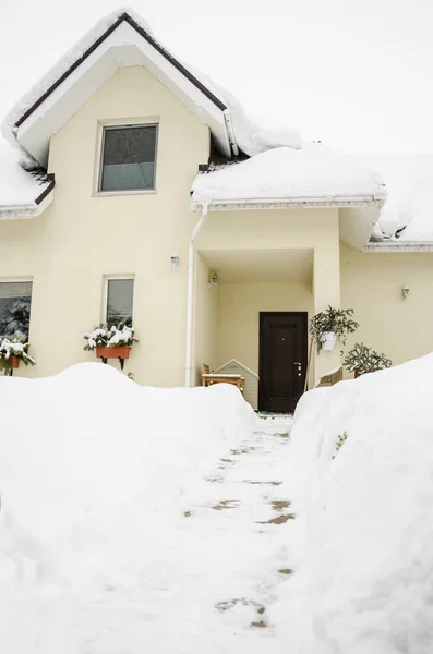 Entrance Private House Its Garden Snow Winter — Stock Photo, Image