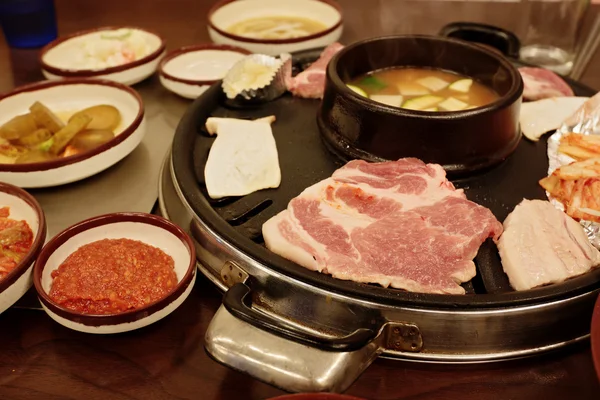 At the korean table — Stock Photo, Image