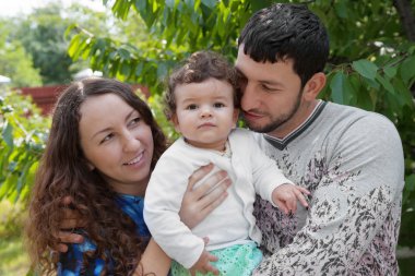 mutlu anne, baba ve kızı