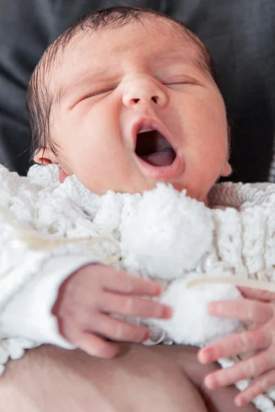 Yawning baby — Stock Photo, Image