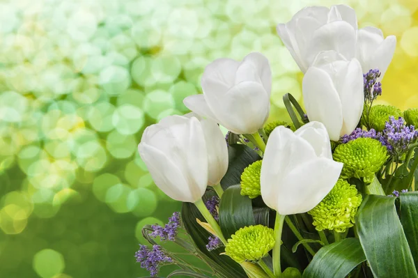 Boeket witte tulpen — Stockfoto