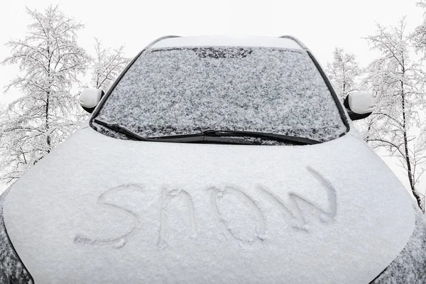 Inscription Snow Surface Car Hood Covered Snow Snowy Trees Background — Zdjęcie stockowe